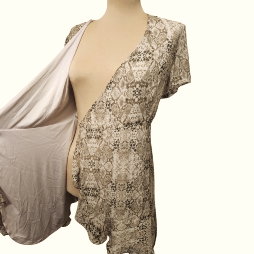ALL IN FAVOR 'Isabella' Snake Print Mini Wrap Dress - Size S - Picture 3 of 11
